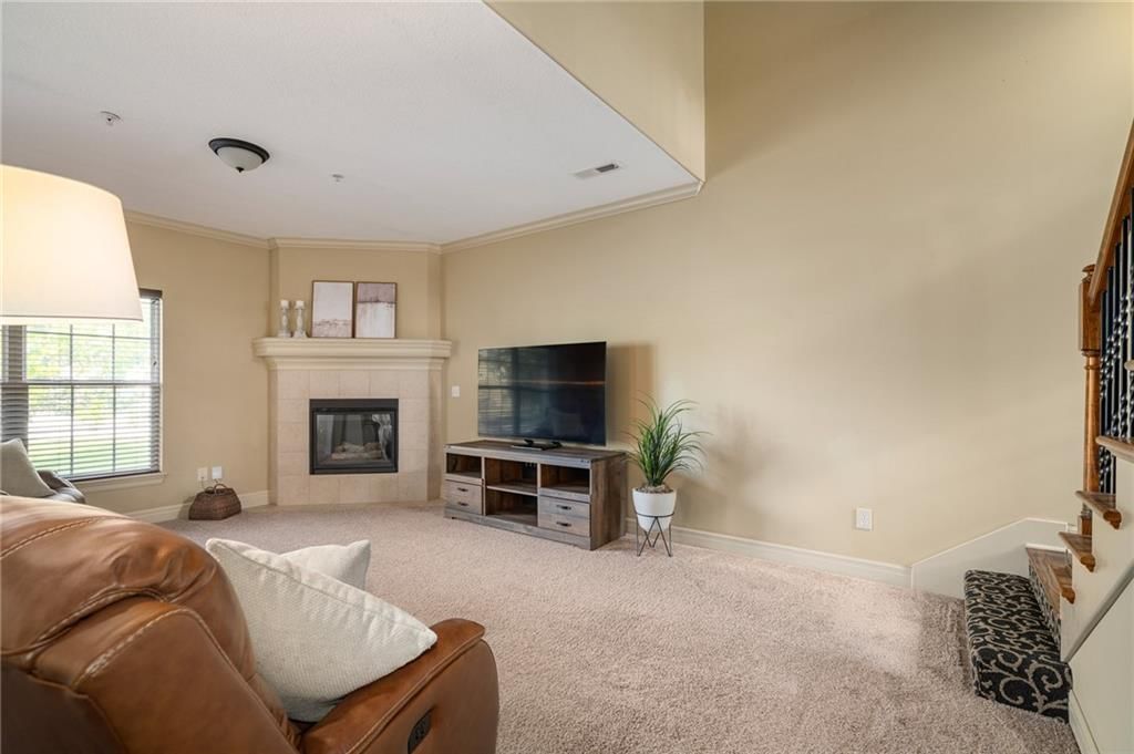 8925 Inkster Street — photo 8