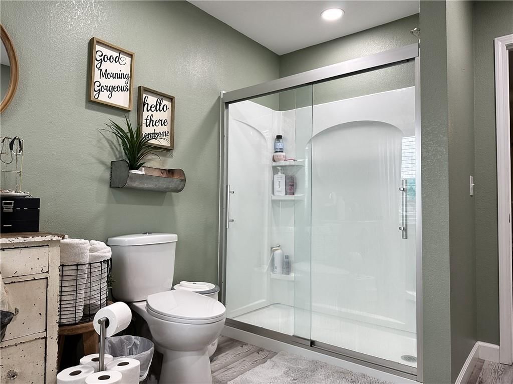 1712 Hillcrest Drive — photo 13