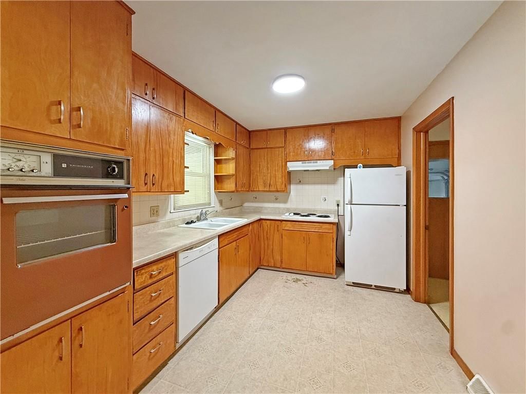 510 W 30th Street — photo 5