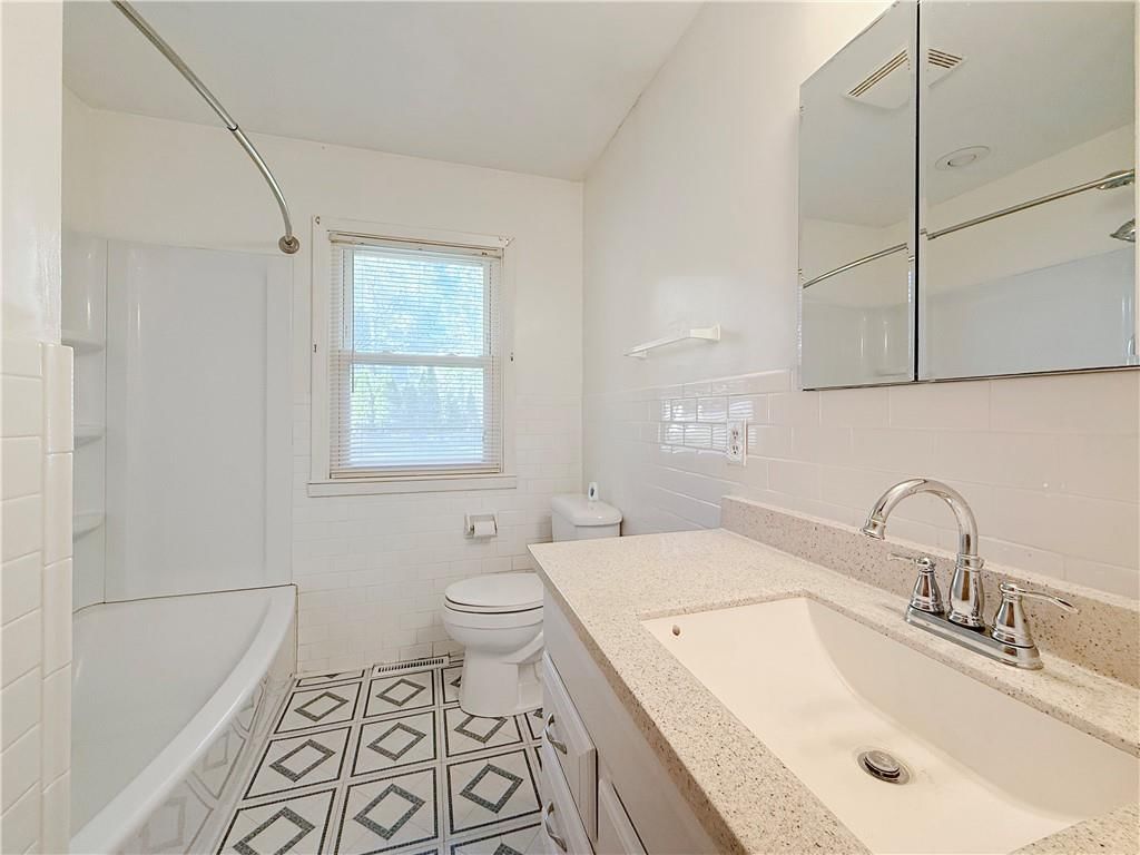 510 W 30th Street — photo 6