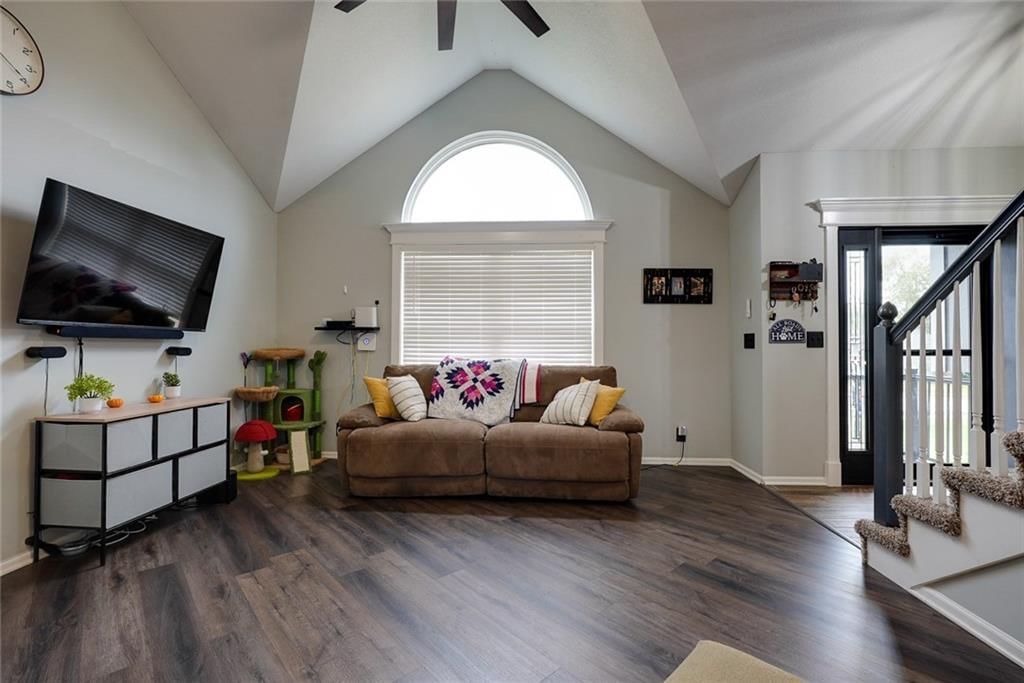 610 Chardonnay Court — photo 9