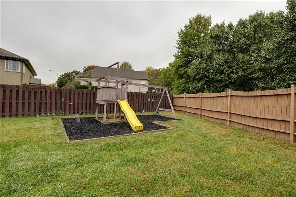 610 Chardonnay Court — photo 42