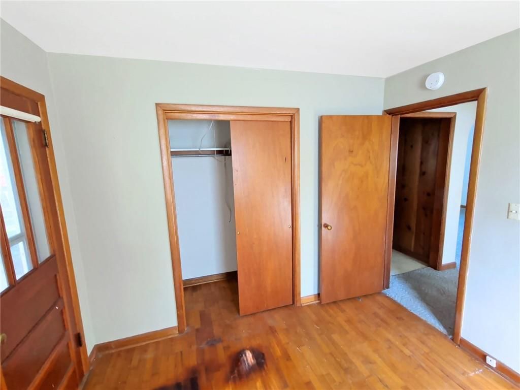 409 E Walker Street — photo 10