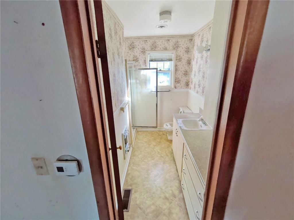 409 E Walker Street — photo 12