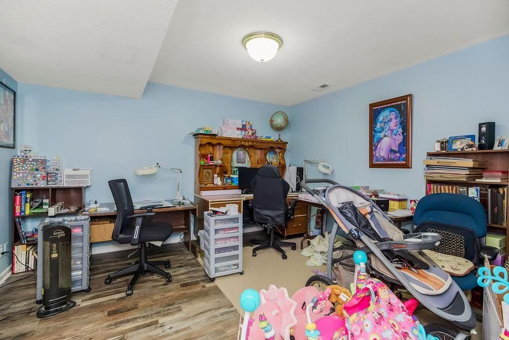 808 E 16TH Street — photo 16