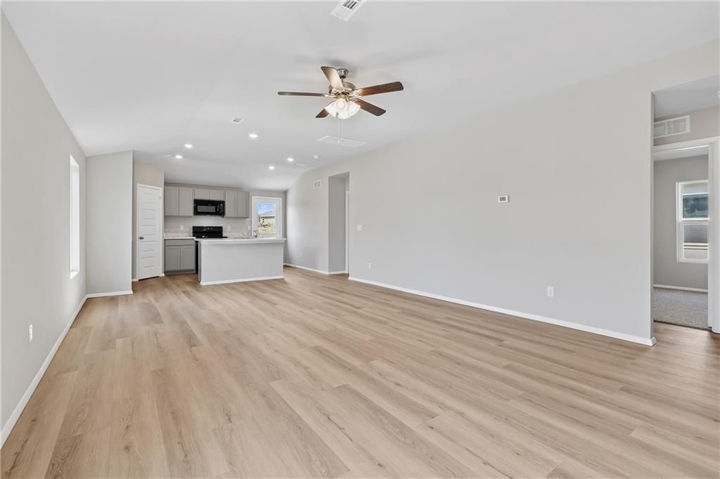 37754 W 208th Terrace — photo 3