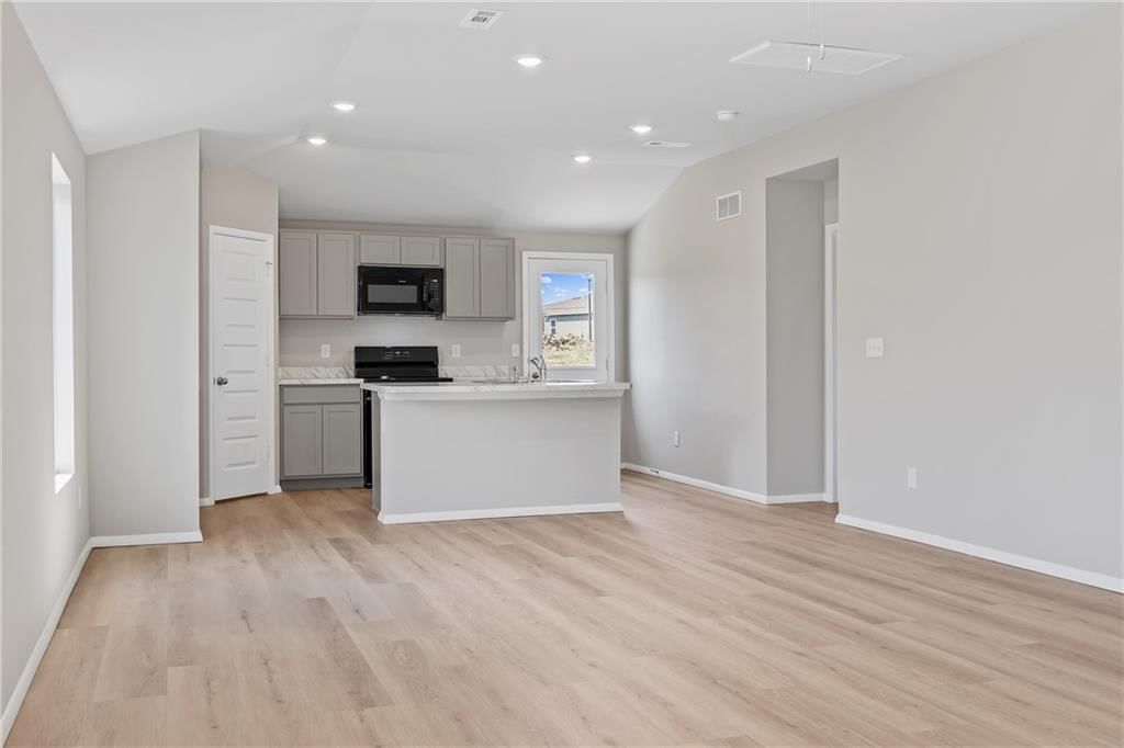 37754 W 208th Terrace — photo 4