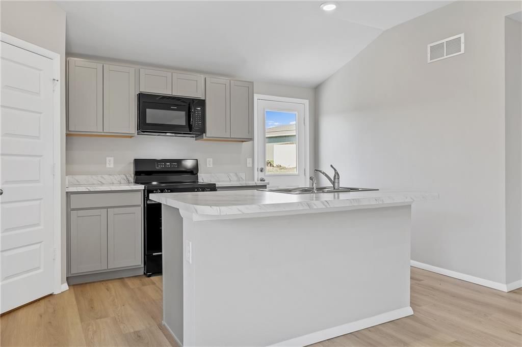 37754 W 208th Terrace — photo 6