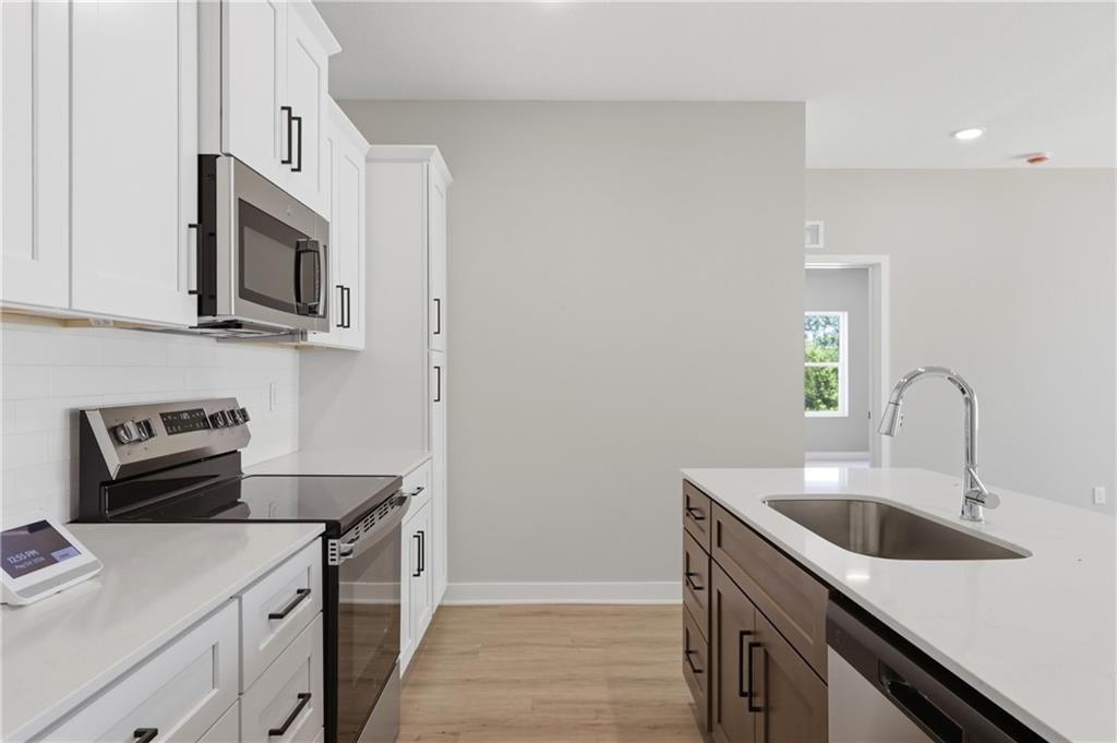 15531 E 48th Street — photo 10