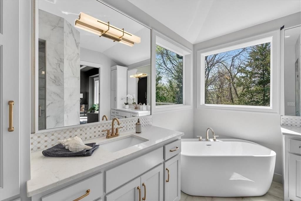7003 N Polk Avenue — photo 31
