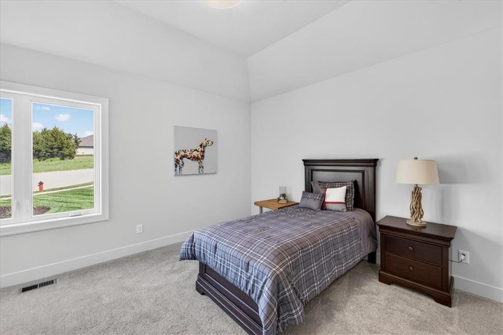 7003 N Polk Avenue — photo 37