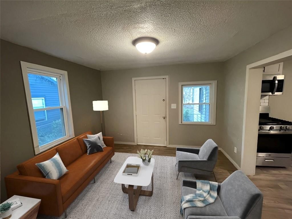 805 S HARDY Avenue — photo 3