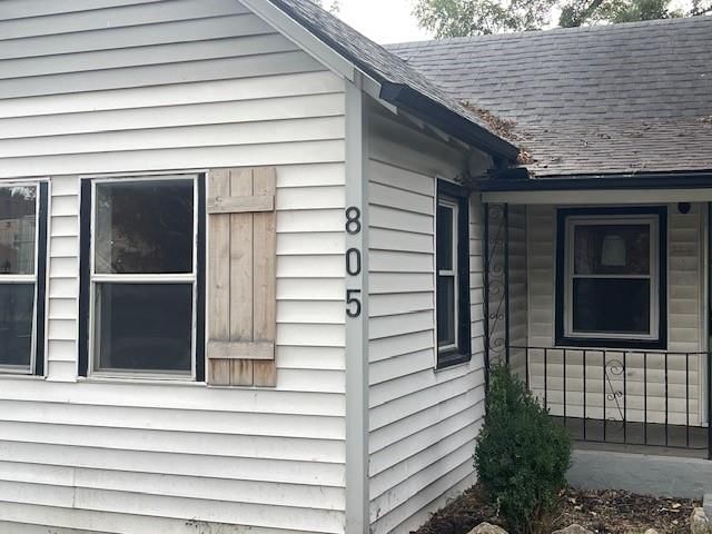 805 S HARDY Avenue — photo 26