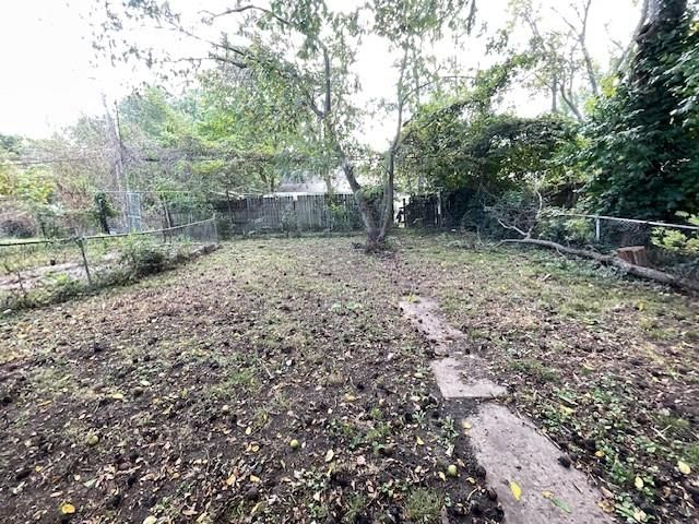 805 S HARDY Avenue — photo 31
