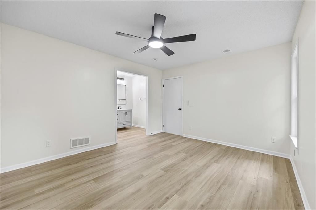 11312 E 59th Street — photo 10