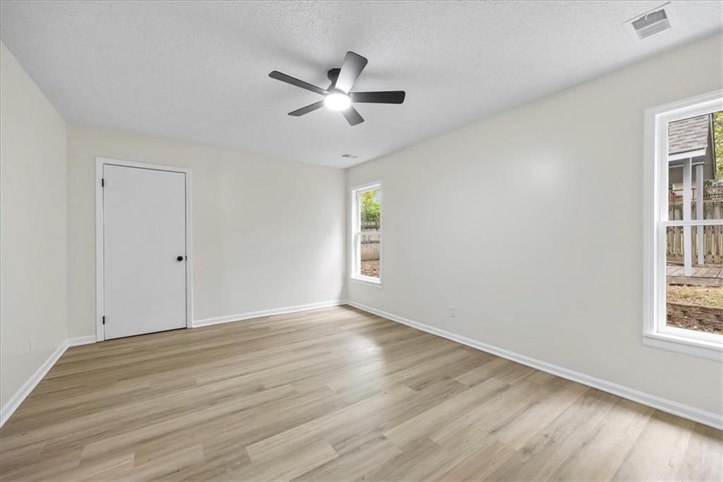 11312 E 59th Street — photo 14