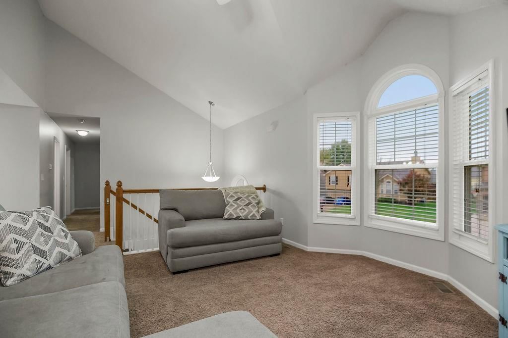 Photo 5 of 30 - 8002 NE 107th Street