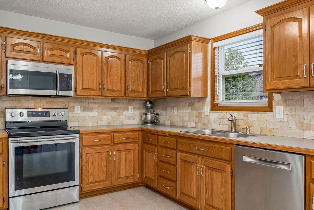 Photo 8 of 30 - 8002 NE 107th Street