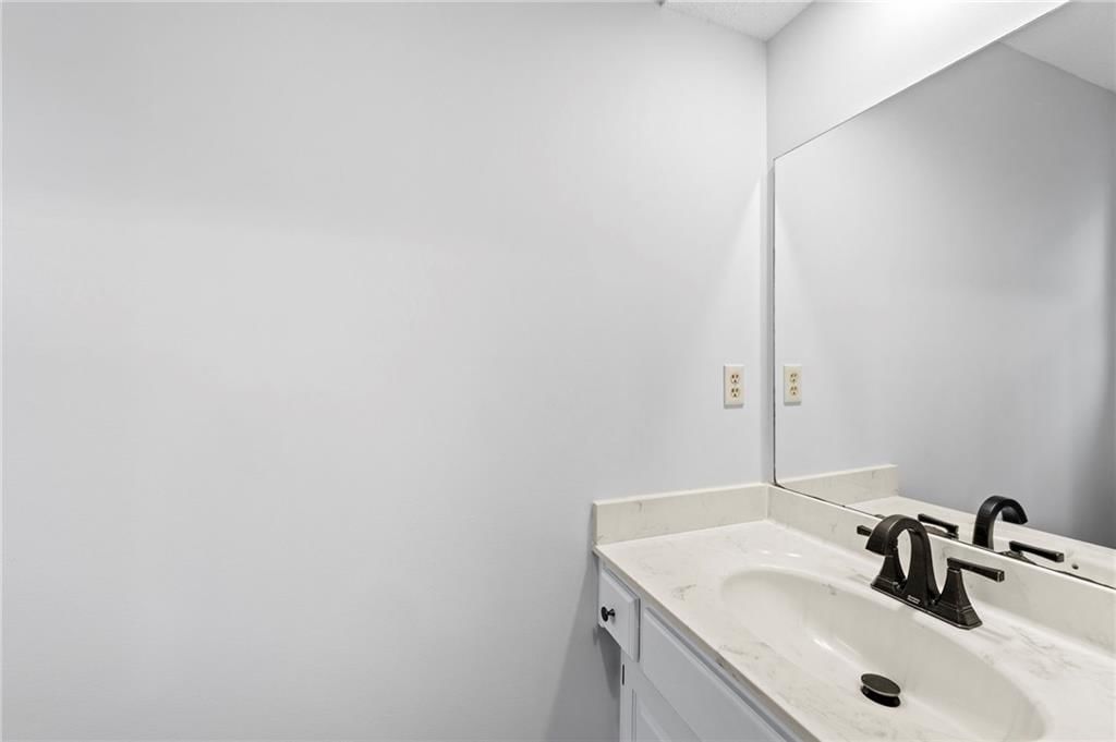 4102 NW 75th Street — photo 33