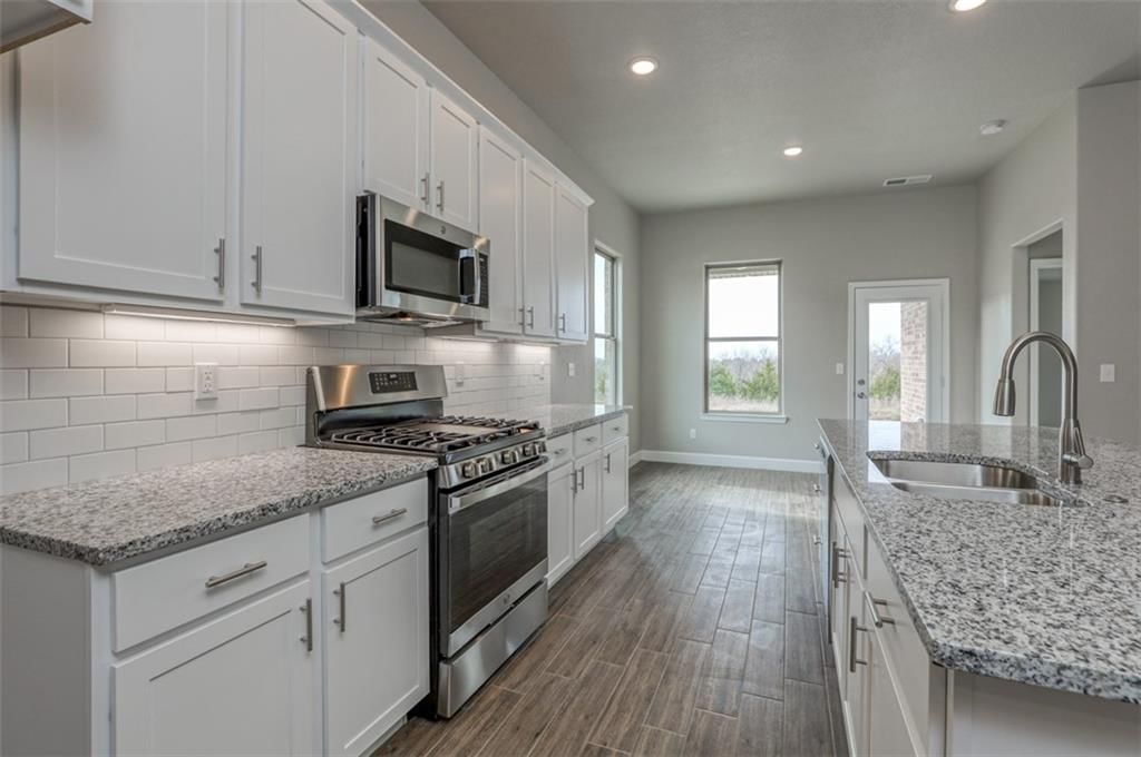 26571 W 83rd Terrace — photo 8