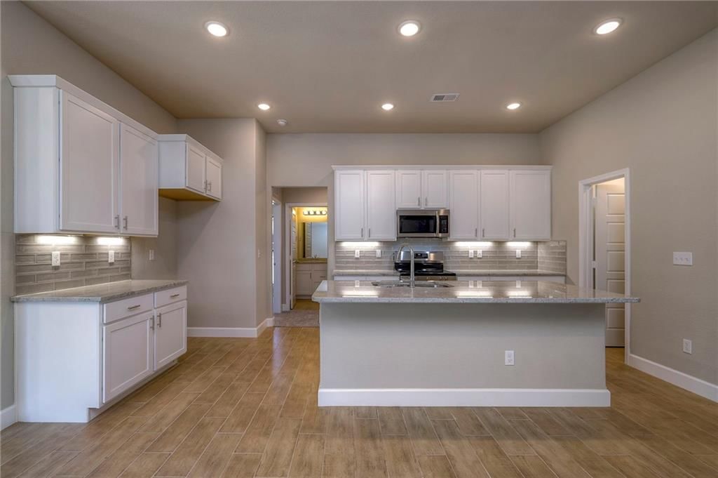 25481 W 84th Terrace — photo 9