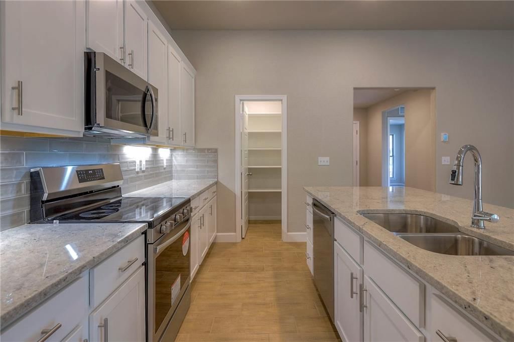 25481 W 84th Terrace — photo 13