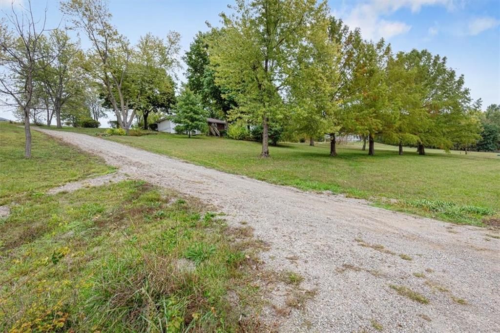 16211 Kountryridge Drive, Kearney, MO