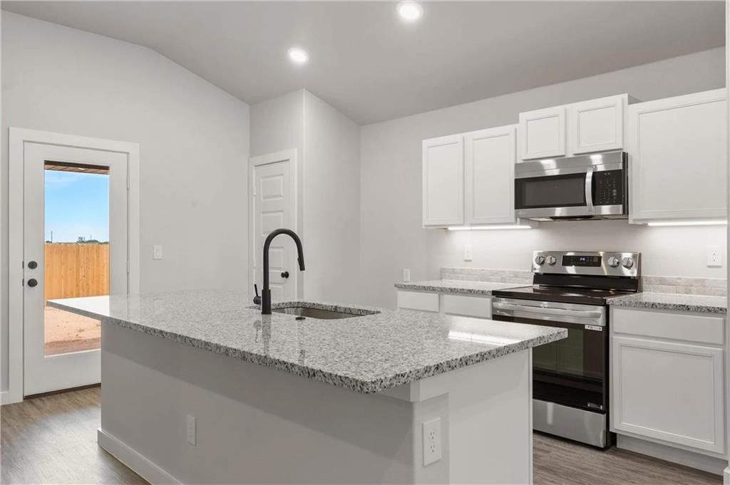 26555 W 83rd Terrace — photo 7