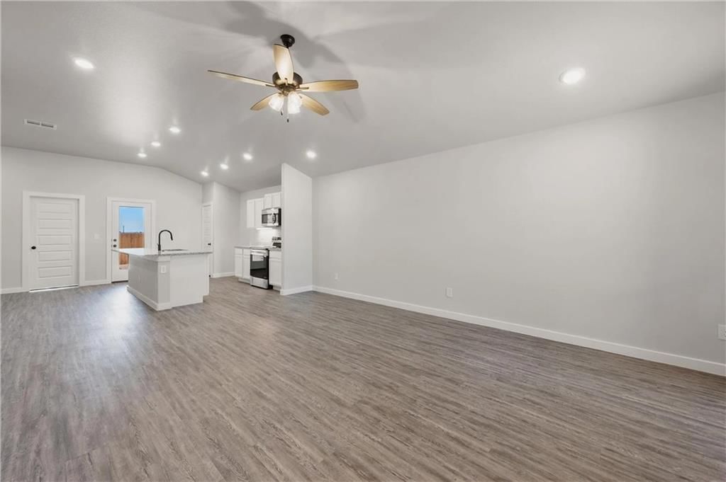 26555 W 83rd Terrace — photo 10