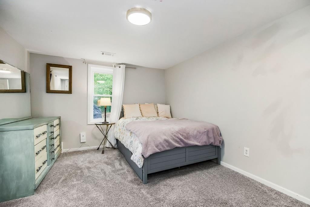 8936 Oak Street — photo 14
