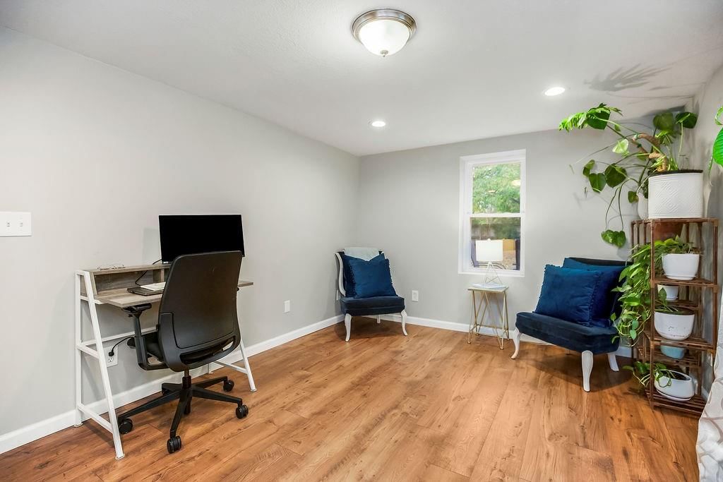 8936 Oak Street — photo 18