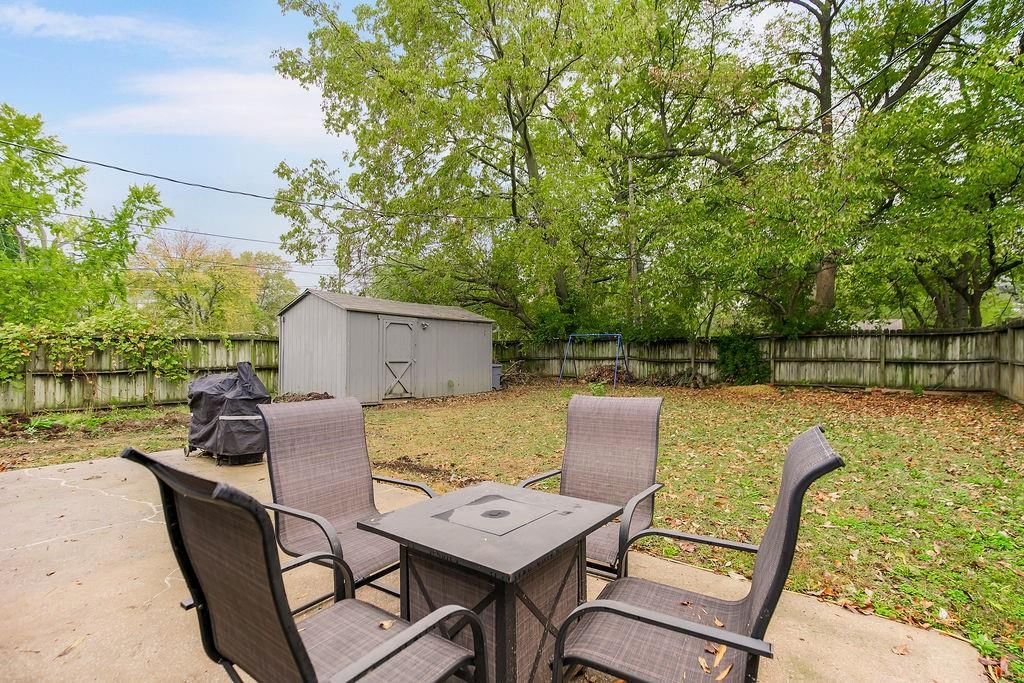 8936 Oak Street — photo 24