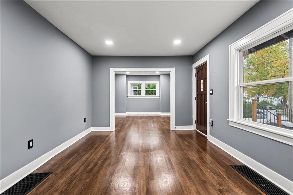 4324 Fisher Street — photo 10