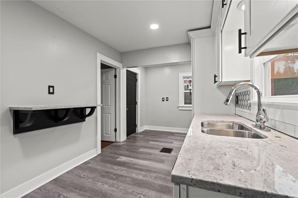 4324 Fisher Street — photo 18