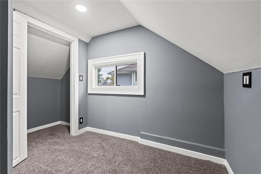 4324 Fisher Street — photo 36