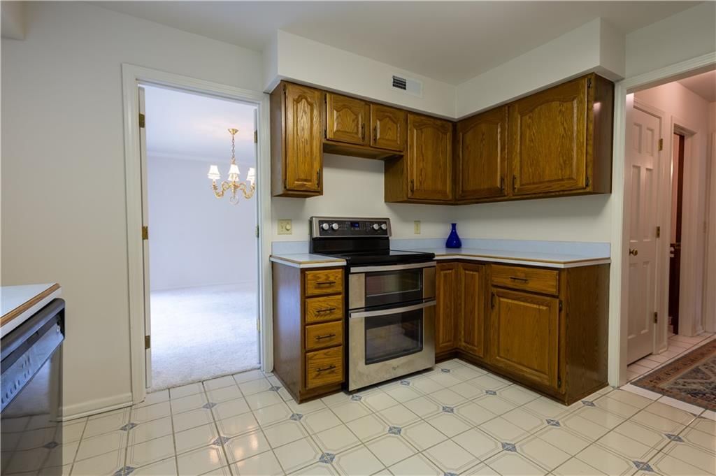 3711 E Colony Square — photo 8