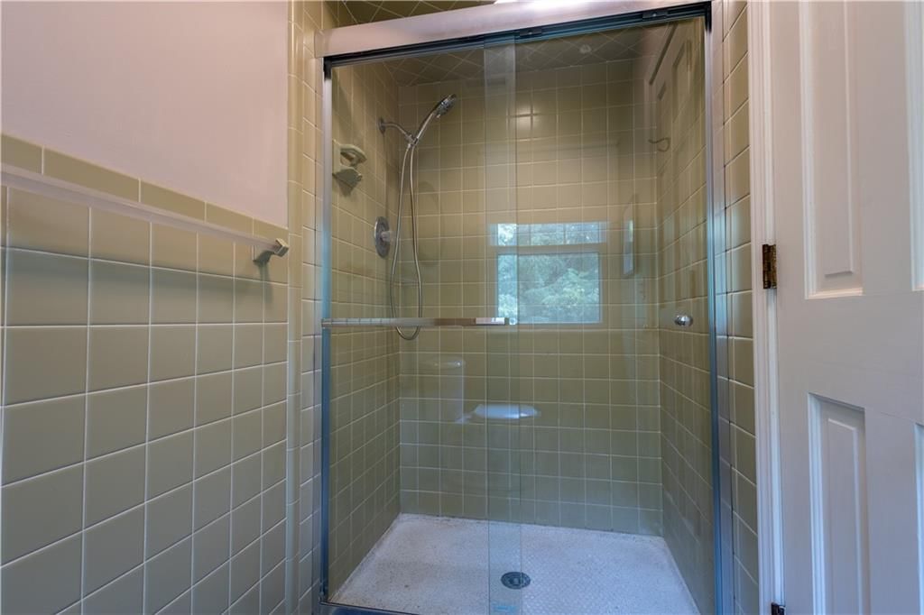 3711 E Colony Square — photo 21