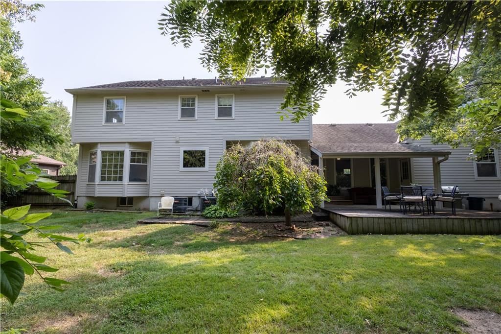 3711 E Colony Square — photo 43