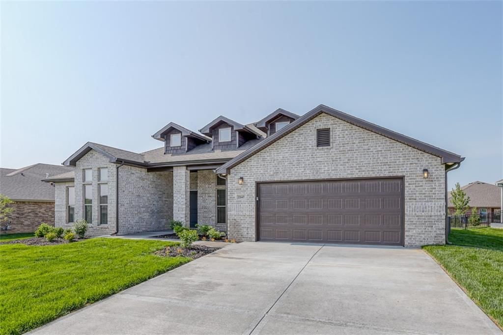 26544 W 83rd Terrace, Lenexa, KS
