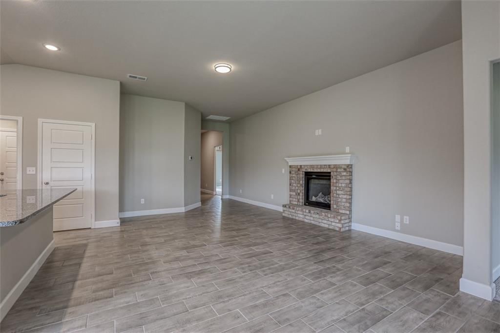 8357 Greentree Drive — photo 10