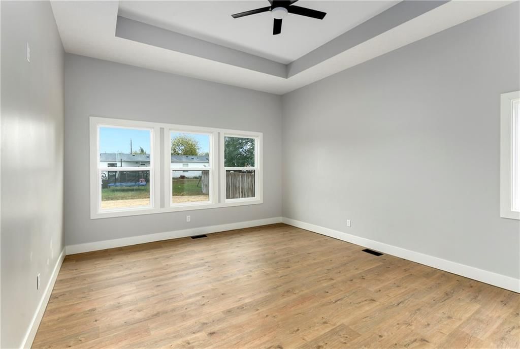 149-153 S Linn Valley Drive — photo 21