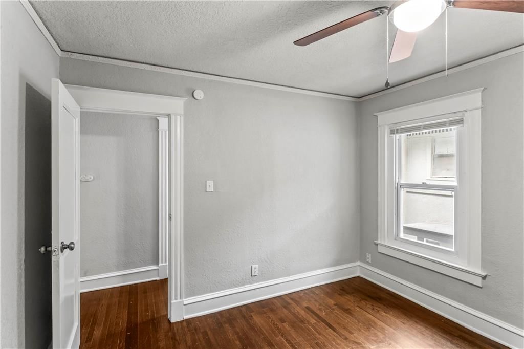 4235 Chestnut Avenue — photo 19