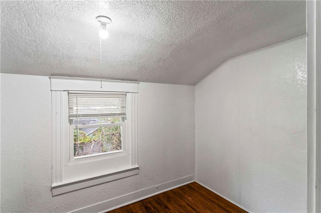 4235 Chestnut Avenue — photo 20