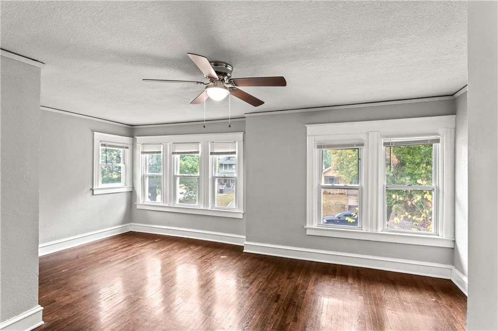 4235 Chestnut Avenue — photo 28