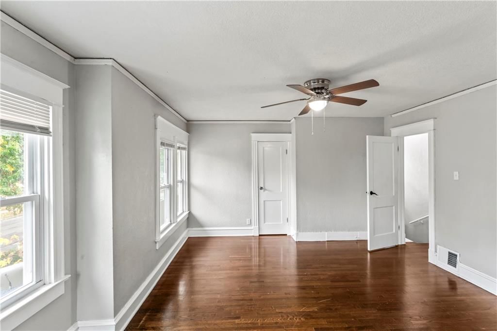 4235 Chestnut Avenue — photo 30