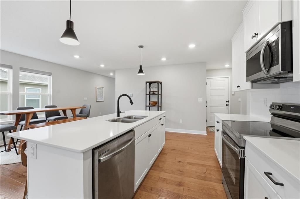12701 S Burrows Street — photo 14
