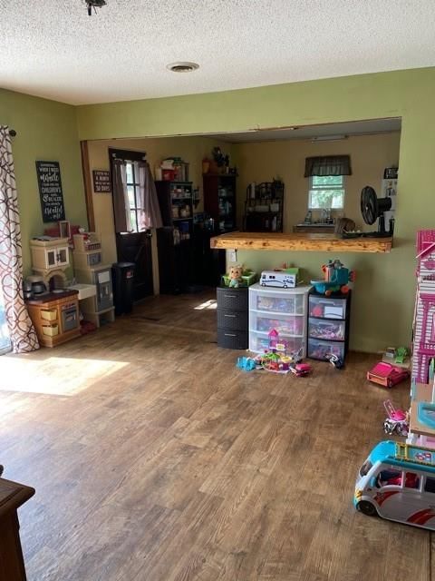 431 E Elm Street — photo 4