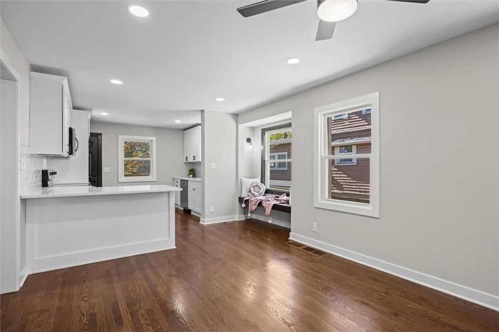 205 W 82nd Terrace — photo 6