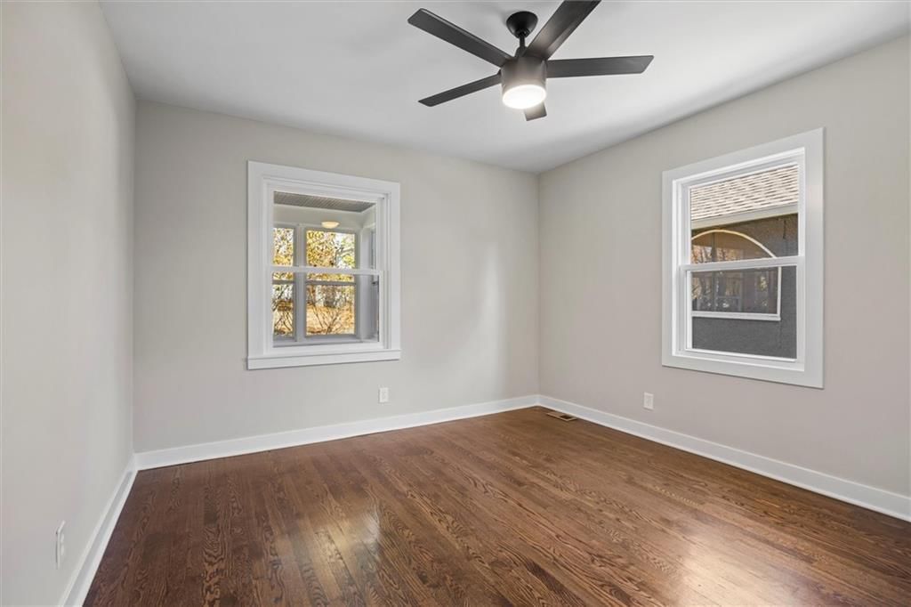 205 W 82nd Terrace — photo 16