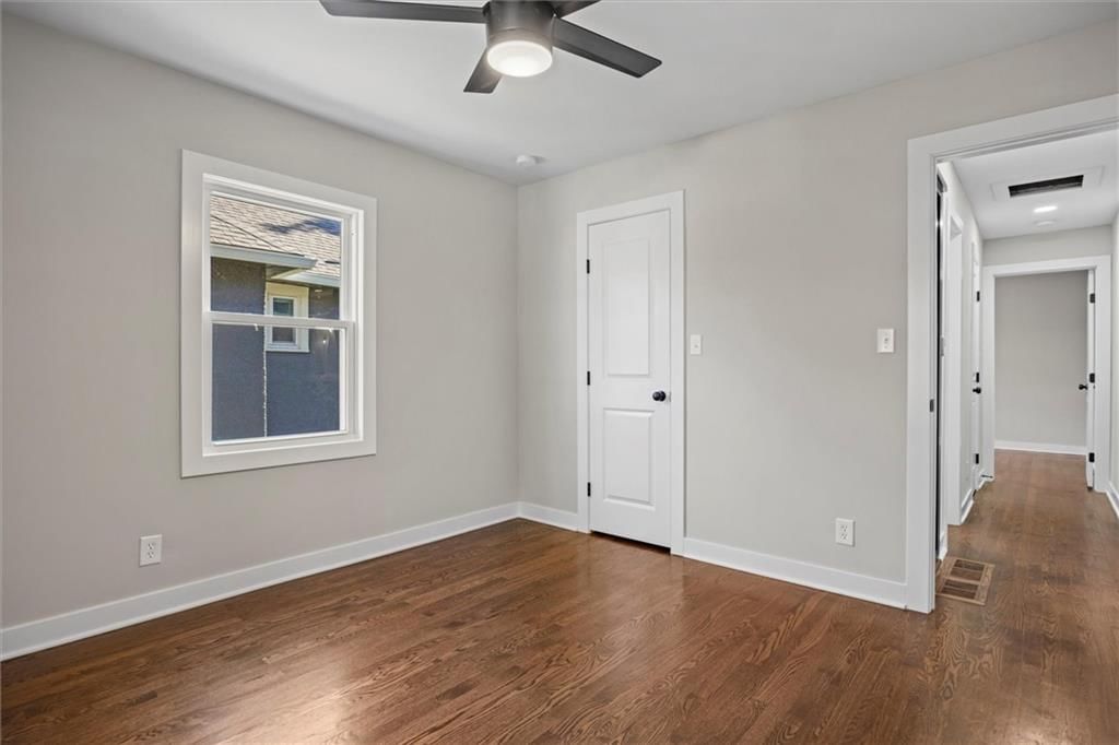 205 W 82nd Terrace — photo 17